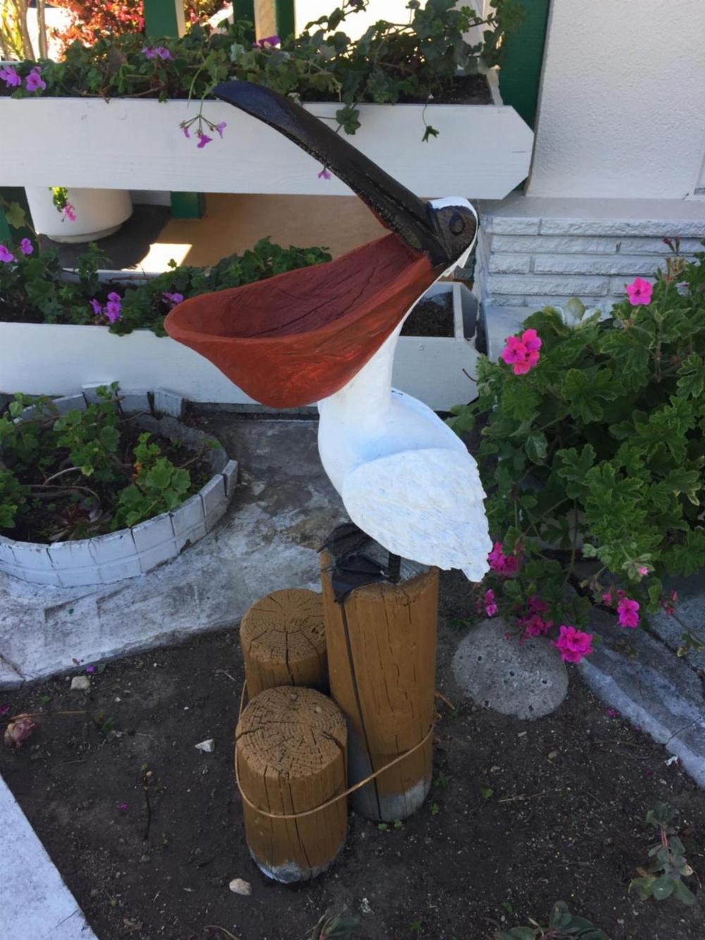 Monterey Pines Inn Main image