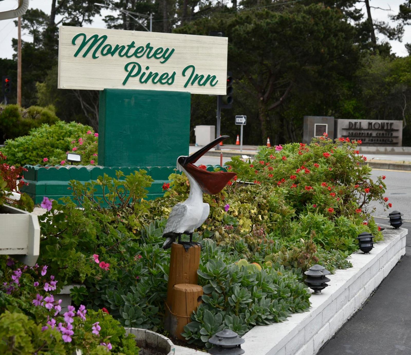 Monterey Pines Inn